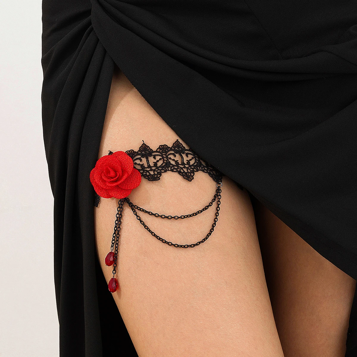 Salircon Sexy Black Lace Elastic Band Thigh Chain For Women Trend Blood Red Crystal Tassel Pendant Rose Leg Chain Body Jewelry Salircon Sexy Black Lace Elastic Band Thigh Chain For Women Trend Blood Red Crystal Tassel Pendant Rose Leg Chain Body Jewelry